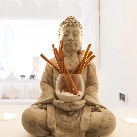 Imperial Forum アパート