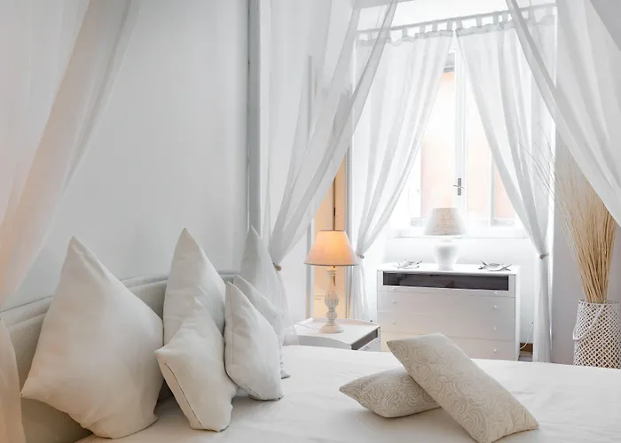 Imperial Forum 公寓 *